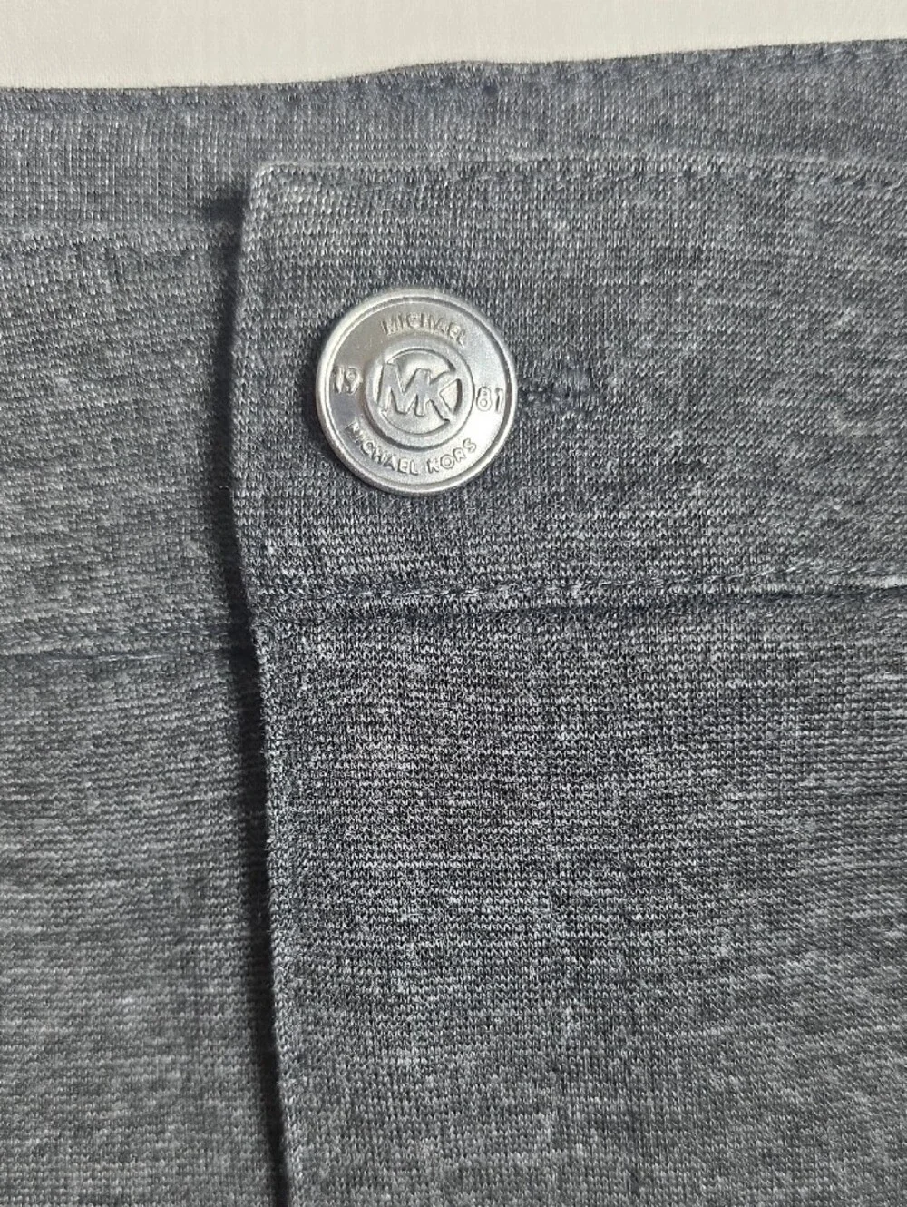 0778 Michael Kors Dark Gray Trousers; Size 2